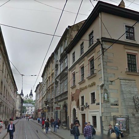 Уютная Квартира На Площади Рынок Lviv Exterior photo